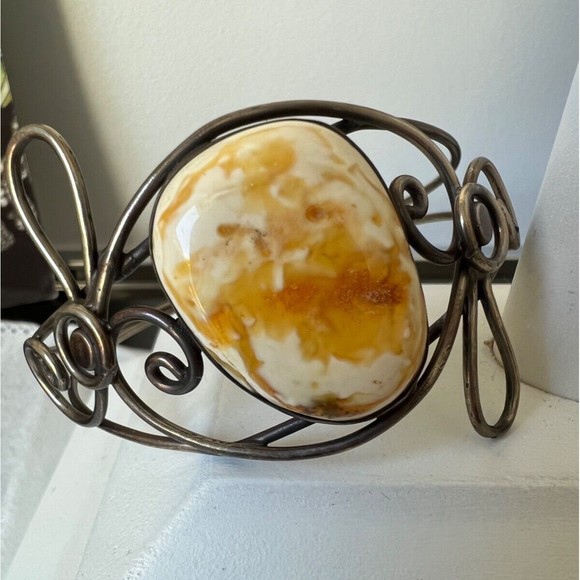 Vintage WhiteButterscotch Egg Yolk Baltic Amber Bracelet